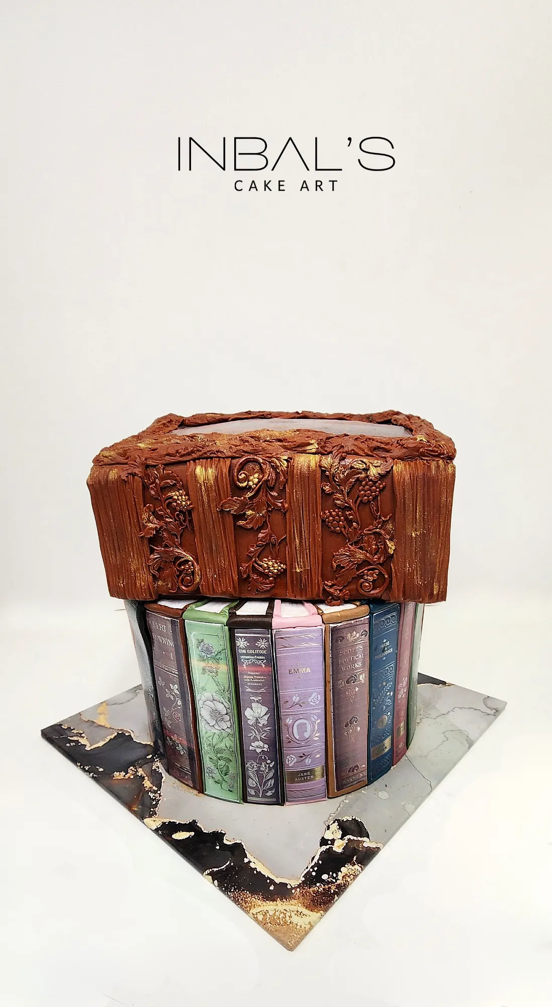 מעוצבות +פרויקטים מיוחדים - עוגות בצורת ספרים, בצק סוכר_(1)